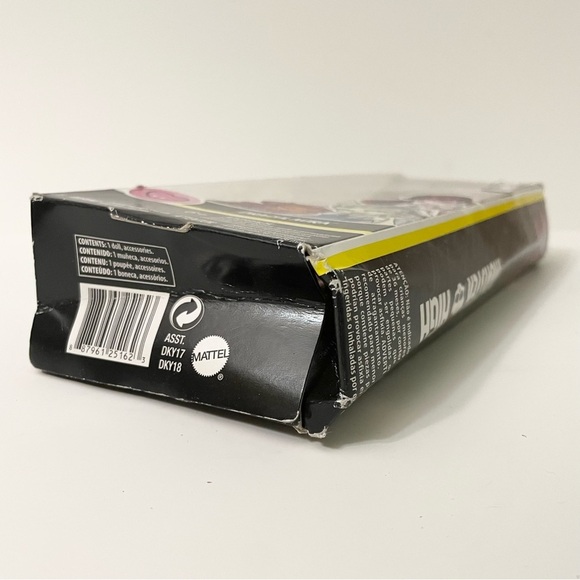 Monster High Draculaura Doll Damaged Box - Picture 12 of 16